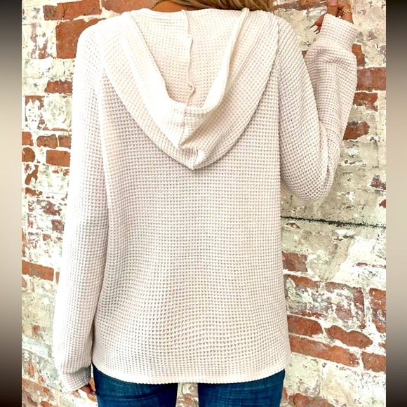 Raglan Sleeve Half Button Drawstring Hoodie Top - Picture 3 of 7